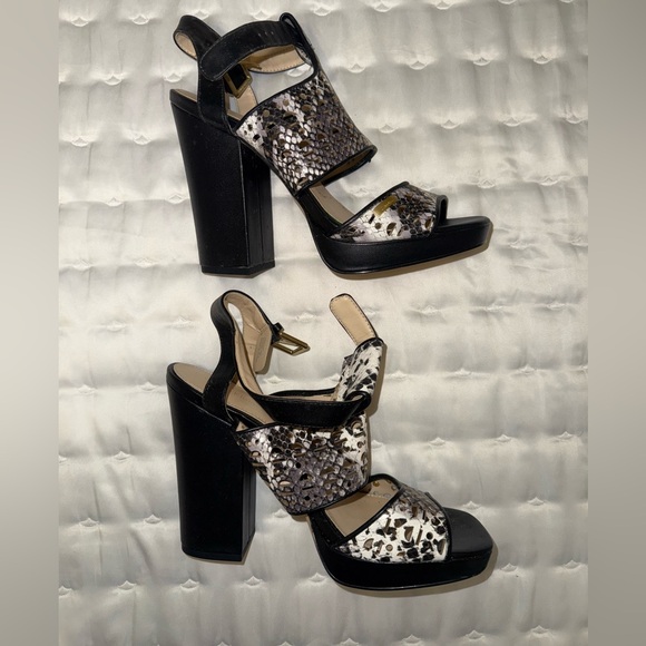 Calvin Klein snake print platform sandal heels - Picture 2 of 5